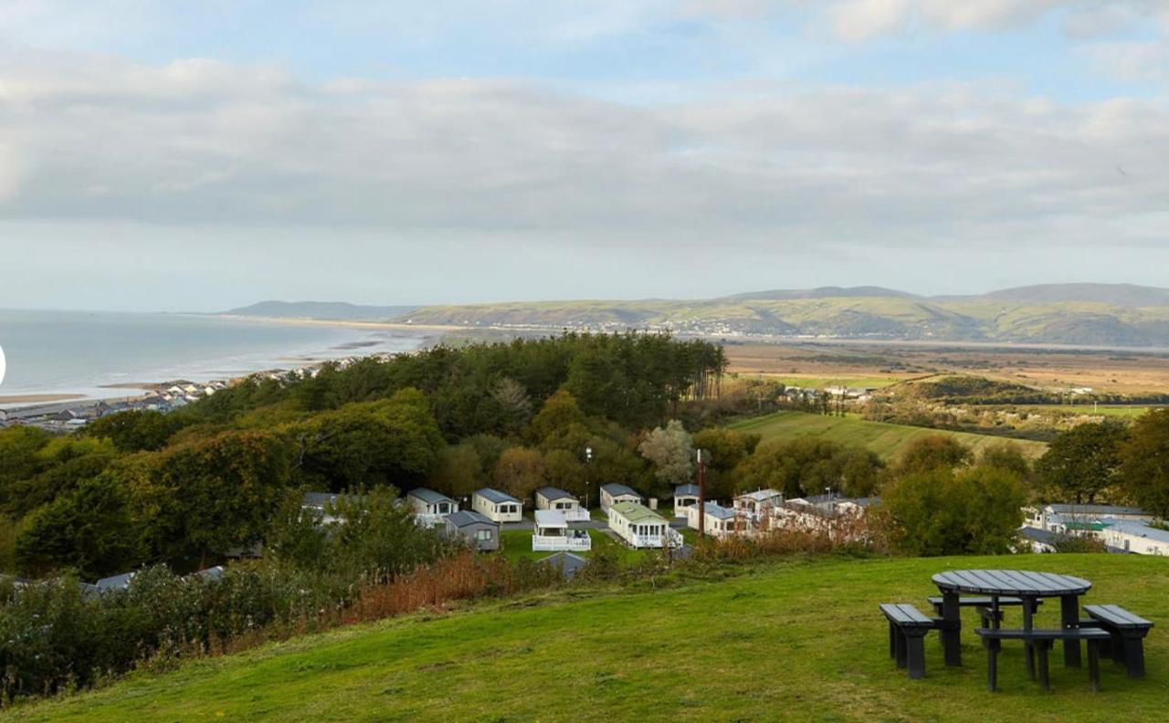Powys 37 Hotel Borth Bagian luar foto
