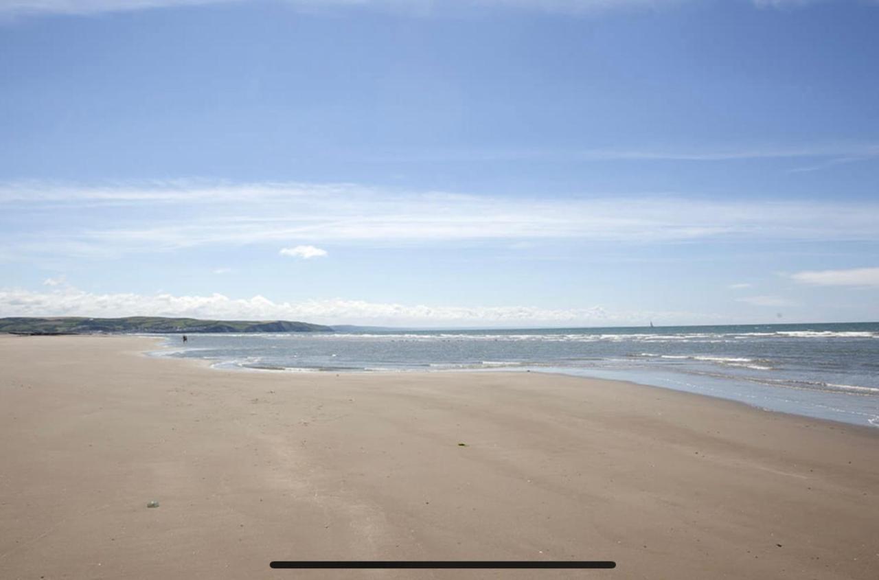 Powys 37 Hotel Borth Bagian luar foto